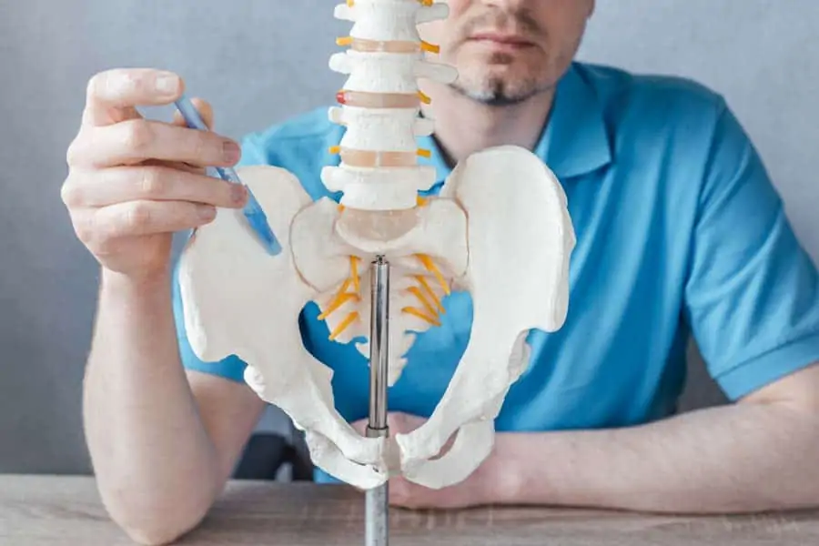 articulation sacro iliaque espace francilien rachis chirurgien specialiste dos colonne vertebrale paris docteur jameson dr lamerain medecin de la douleur dr hayon dr labourdette paris