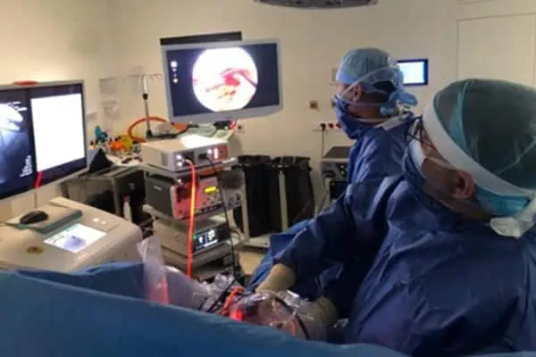 hernis discale lombaire operation chirurgie du rachis espace francilien du rachis clinique du rachis versailles paris